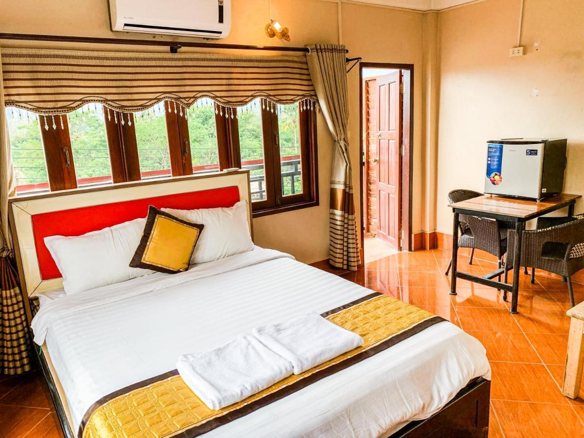 Bountang Mountain View Riverside Hotel Ванг-Виенг Экстерьер фото