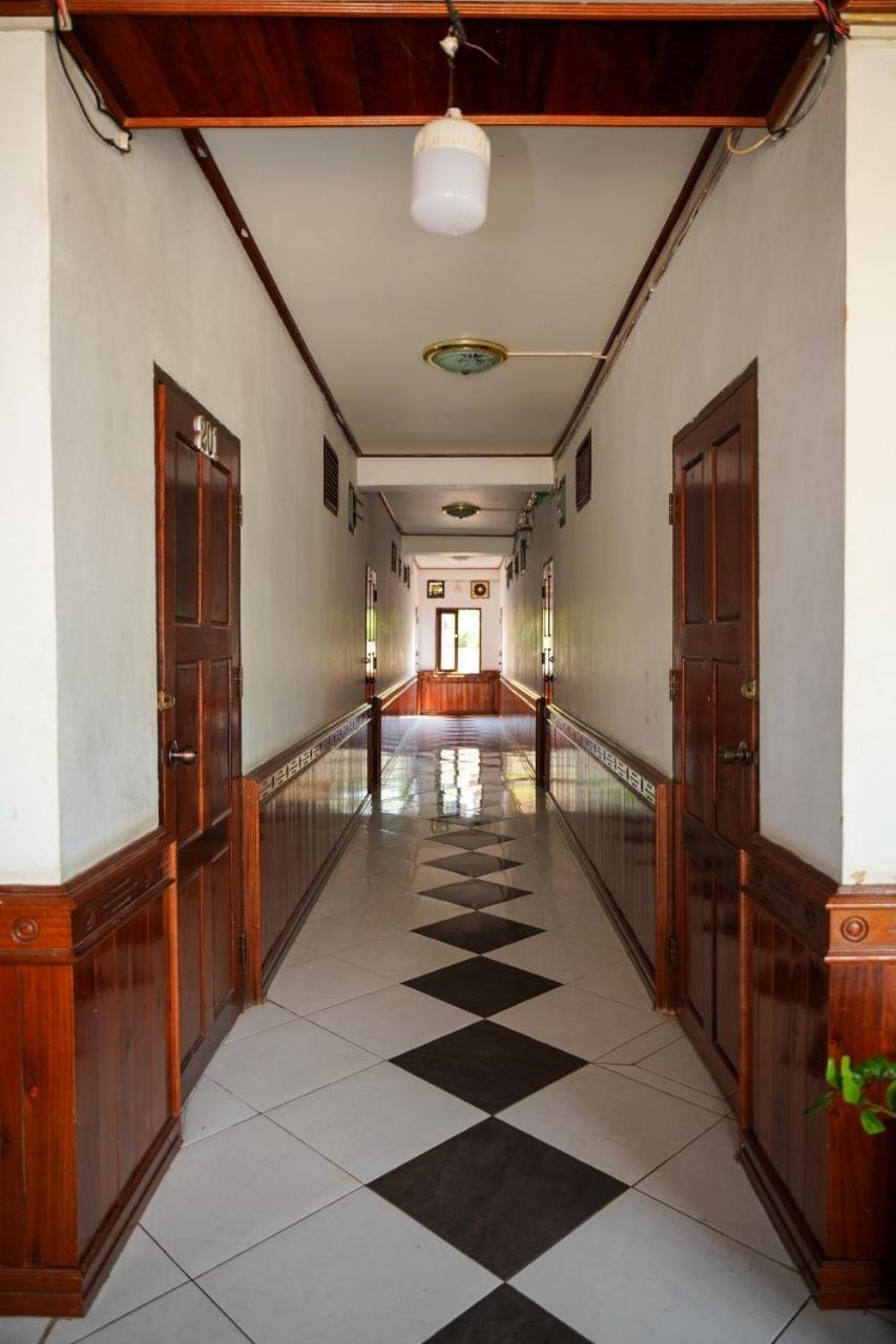 Bountang Mountain View Riverside Hotel Ванг-Виенг Экстерьер фото